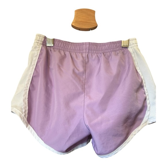 Nike Girls Light Purple Sports Shorts - Dri Fit - Picture 2 of 4